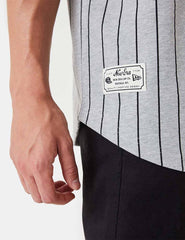 Camisa New Era Pinstripe Jersey Gris