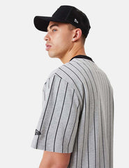 Camisa New Era Pinstripe Jersey Gris