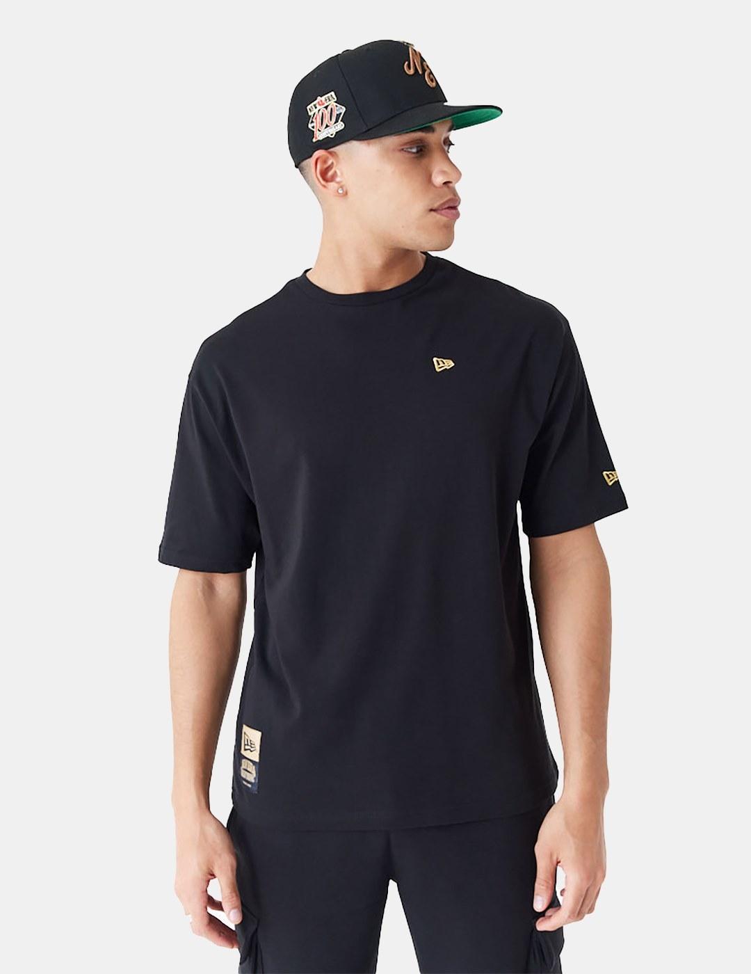 Camiseta New Era Graphic Oversized Negro