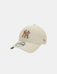 Gorra New Era 9Forty MLB Yankees Patch Beige