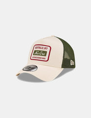 Gorra New Era Trucker Script Patch Beige Verde